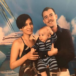 Meet your Posher, Crystal